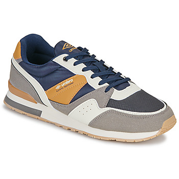 Umbro Shoes (Trainers) UM STAN
